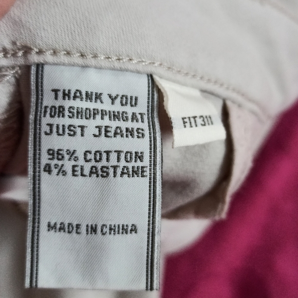 Jeans - Picture 6 of 6